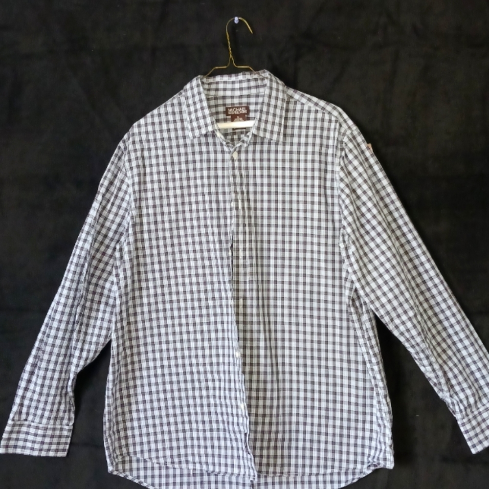 Michael Kors X-Large men's long sleeve dress shirt. Blue navy and white